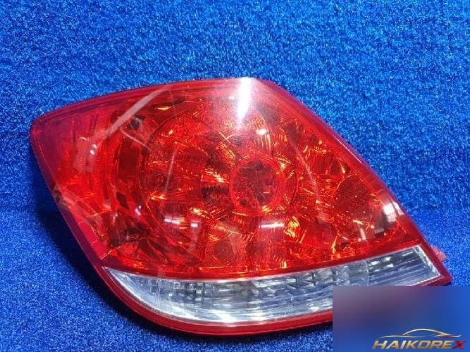 Honda Legend 2007 — задний фонарь левый (внешний)