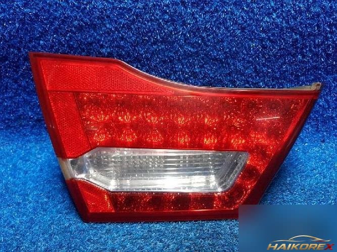 Kia Sorento 2009 — задний фонарь левый внутренний