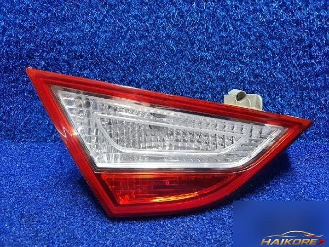 Hyundai Sonata 2010 — фара задняя левая внутренняя 2