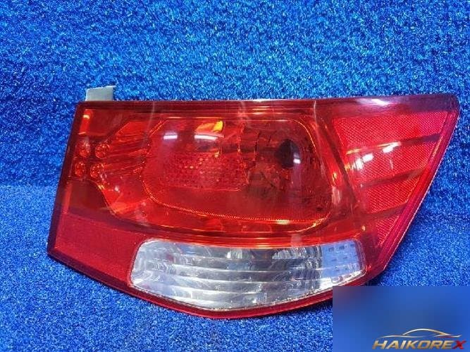 Kia Forte 2010 — фара задняя правая наружная 1