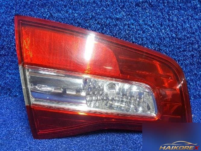 Renault QM5 2008 — задний фонарь левый внутренний 1
