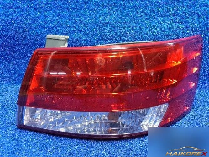 Hyundai Sonata 2007 — задний фонарь правый наружный 924023K000