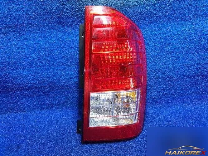 Kia Carnival 2010 — фара задняя правая наружная