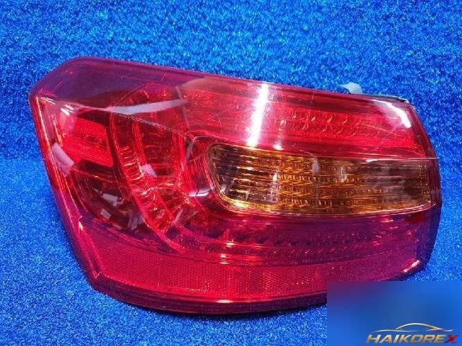 Kia K7 2012 — фонарь задний правый наружный 92402 3R000 2