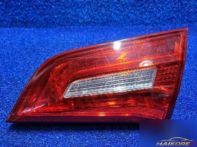 Kia K7 2011 — фонарь задний внутренний правый 924063R0