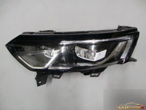 Фара передняя левая LED 260604608R