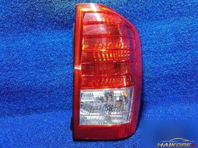 Kia Carnival 2010 — фонарь задний наружный правый