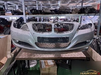 BMW 320d 2010 — бампер передний