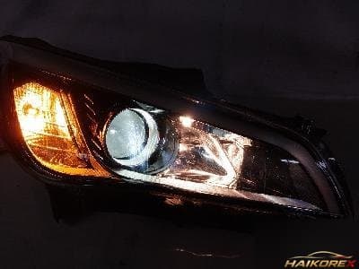 Hyundai Sonata 2015 — фара передняя