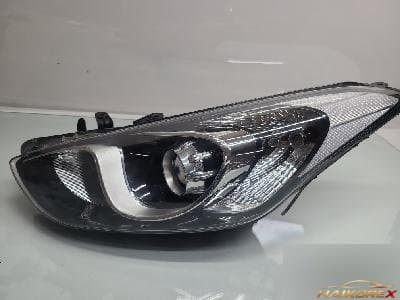 Hyundai i30 2012 — фара передняя
