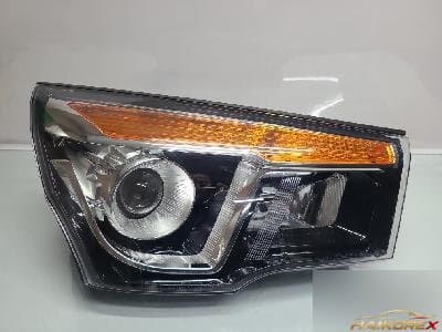SsangYong Korando Turismo 2014 — фара передняя