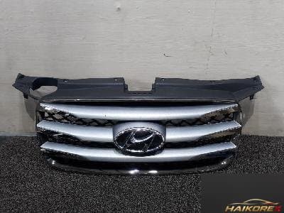 Hyundai Santa Fe 2012 — радиаторная решётка передняя