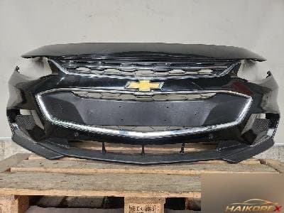 Chevrolet Malibu 2017 — бампер передний