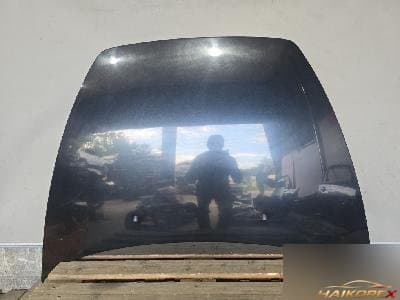 Volvo C30 2007 — капот