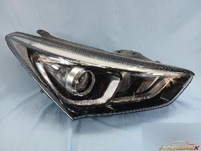 Hyundai Santa Fe 2017 — фара передняя