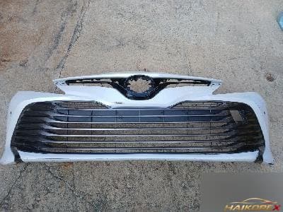 Toyota Camry XV70 2020 — бампер передний