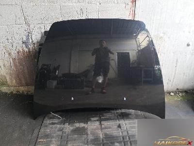 Volvo 2.4i 2007 — капот