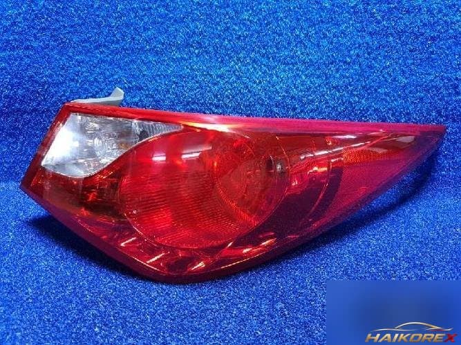 Hyundai Sonata 2010 — задний фонарь правый наружный