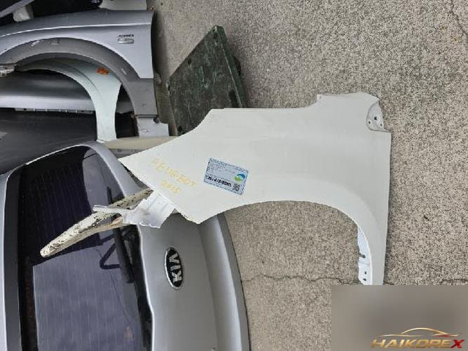 Peugeot 2008 2015 — крыло левое