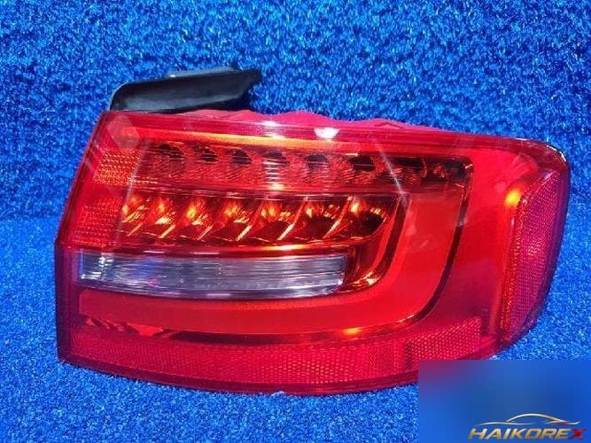 Audi A4 2014 — задний фонарь правый наружный