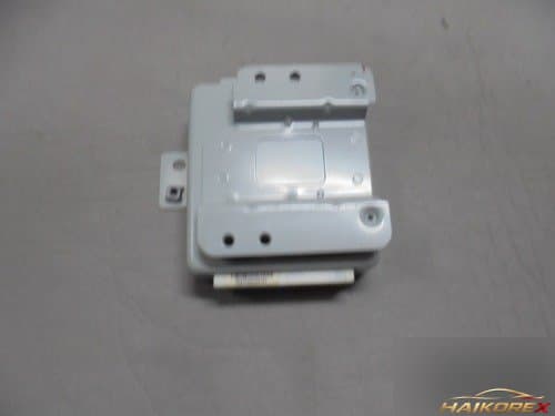 Модуль управления кузовом Body Control Module 8714032010