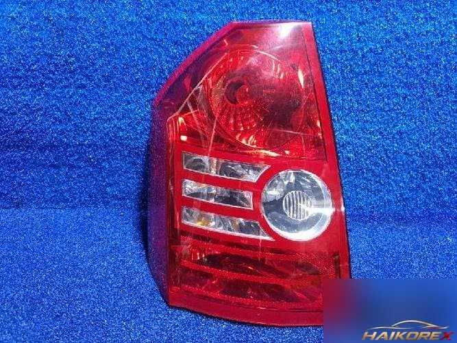 Chrysler 300 2008 — фонарь задний левый (внешний)