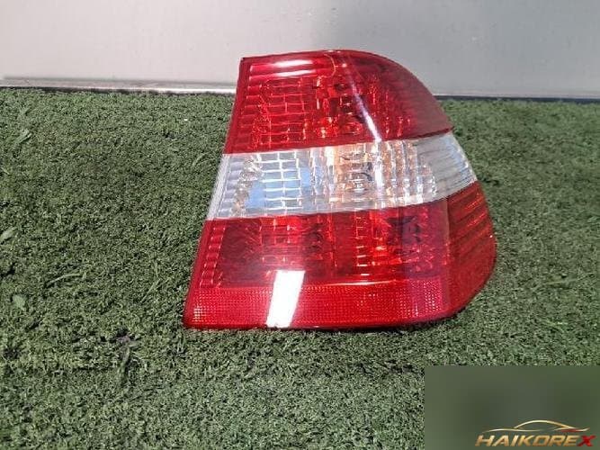 BMW 3 Series 2002 — фара задняя правая наружная