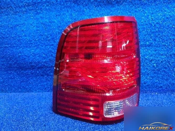 Ford Explorer 2005 — задний фонарь левый наружный 11550801