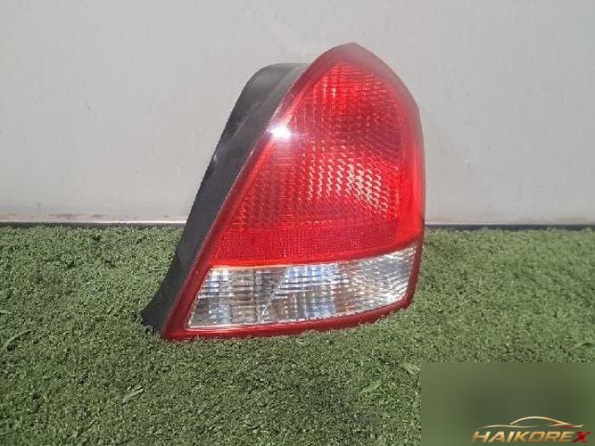 Hyundai Avante 2002 — задний фонарь правый
