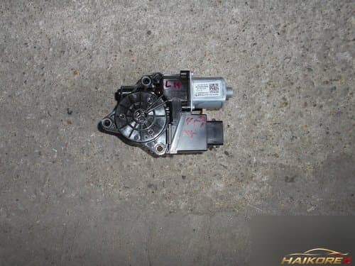 Мотор стеклоподъемника передний левый 82450D4000