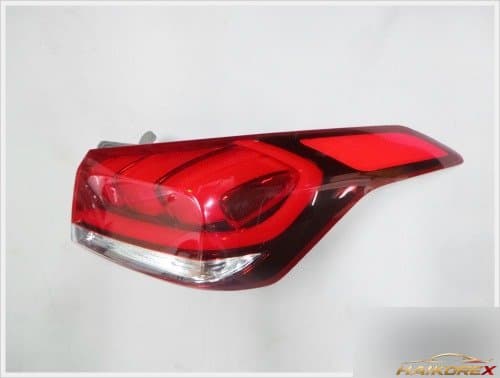 Задний фонарь правый Genesis DH LED 5контактный 92402B1000 (тип с сигнальной лампой)