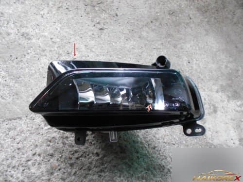 Противотуманная фара передняя левая 8T0941699G