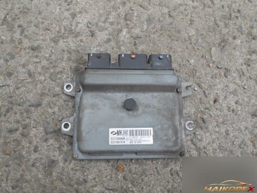 Блок управления двигателем ECU 237100888R