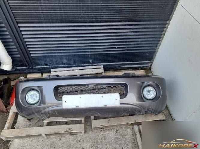Hyundai Santa Fe 2004 — передний бампер