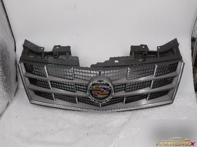 Cadillac STS 2011 — решётка радиатора