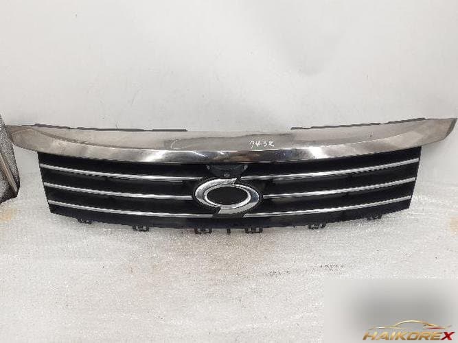 Renault SM7 2014 — решетка радиатора 623108375