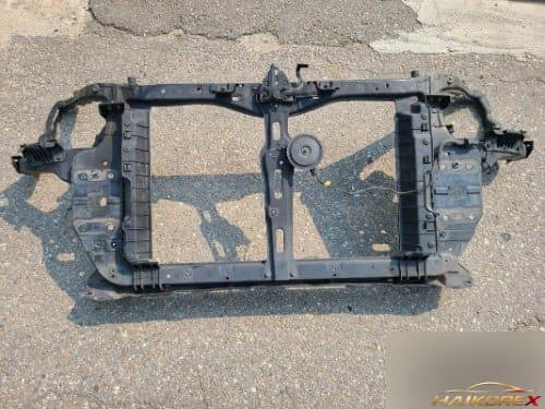 Кронштейн поддержки радиатора