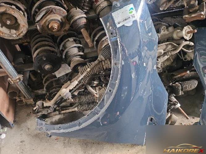 Renault QM3 2015 — крыло левое