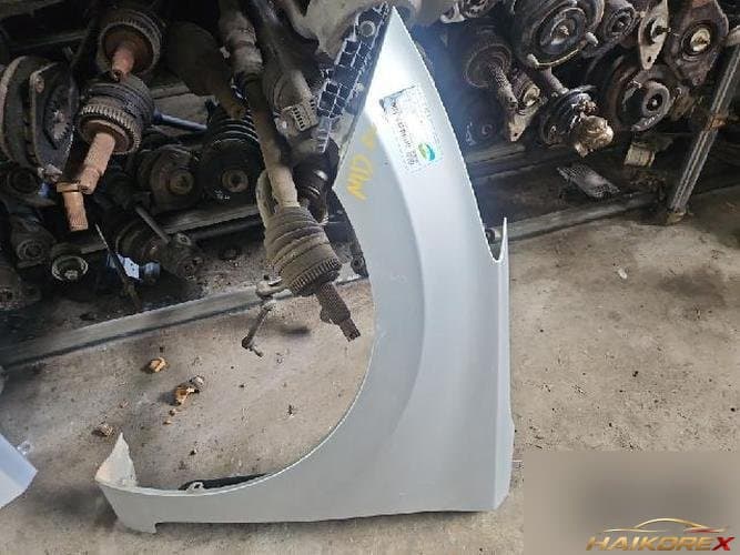 Hyundai Avante 2013 — крыло левое