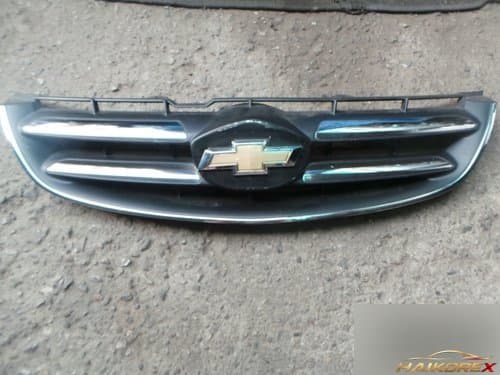 Решетка радиатора Tosca 96633842