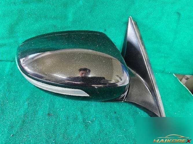 Hyundai Genesis 2008 — боковое зеркало правое 87620 3M060AF