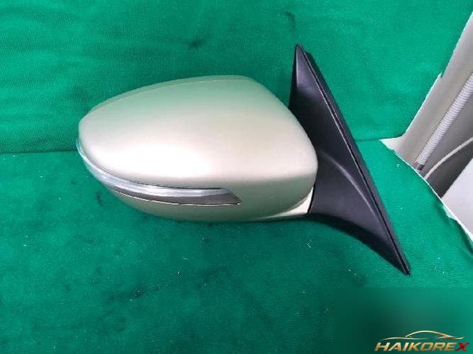 Hyundai Genesis 2008 — боковое зеркало правое 87620 3M060ZT