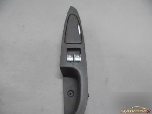 Кнопка стеклоподъёмника задняя левая Equus VI 935803N100 с пепельницей