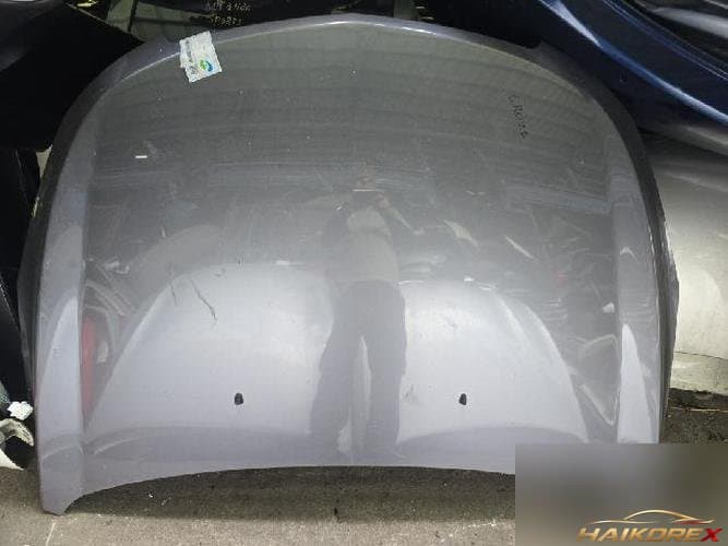 Chevrolet Cruze 2012 — капот