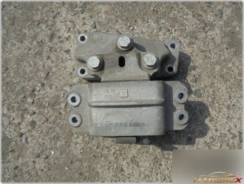 Подушка двигателя 1KO199555 + кронштейн 1KO199117