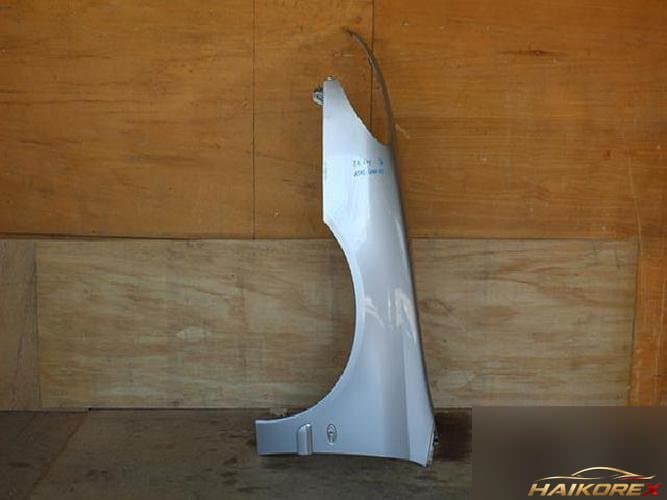 Peugeot 607 2009 — крыло левое