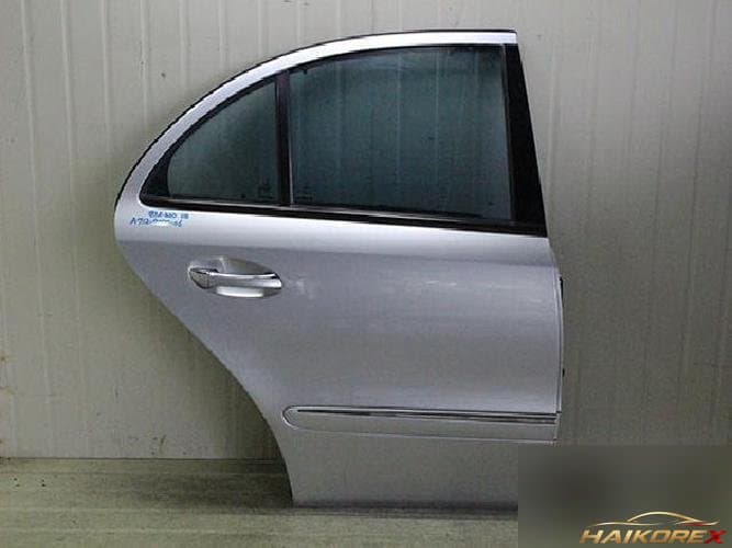 Mercedes-Benz E-Class 2004 — дверь задняя правая