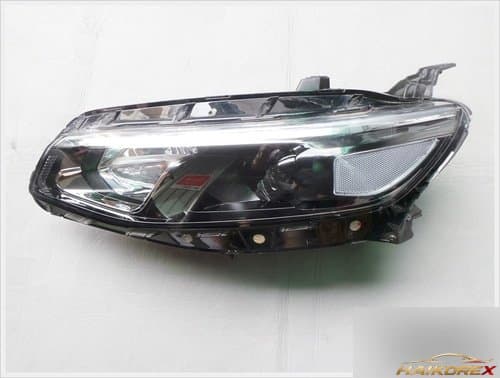 Фара передняя левая HID 9pin 84131414