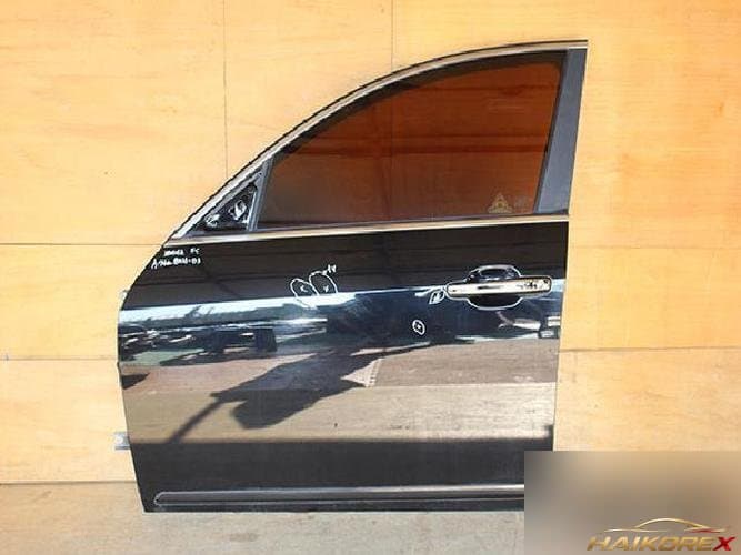Hyundai Genesis 2009 — передняя дверь левая