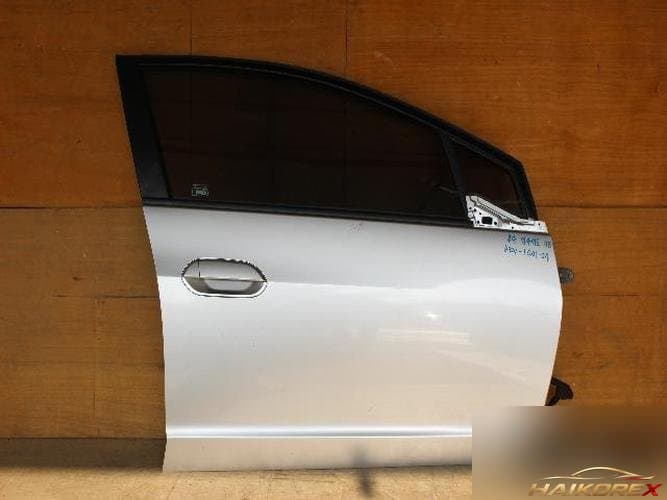 Honda Insight 2011 — дверь передняя правая